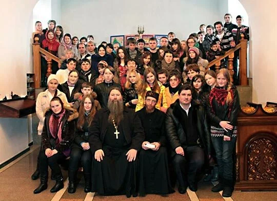 В поселке Боралдай состоялось открытие Молодежного клуба